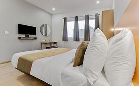 Hotel Capitol Premier - Near Igi Delhi Airport